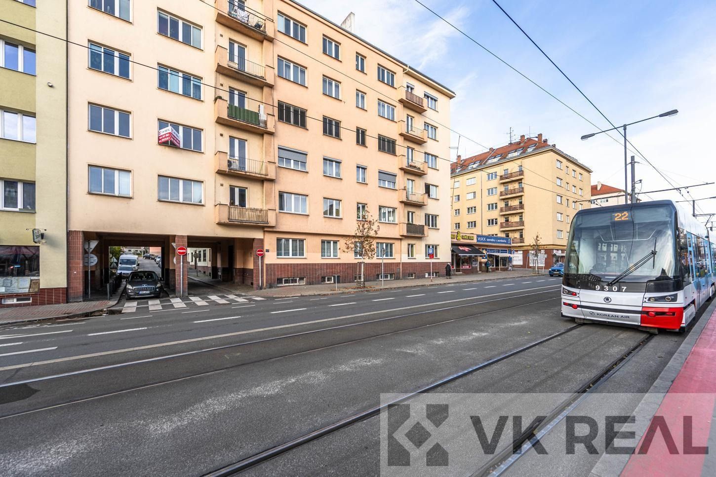 Prodej bytu 2+1 72 m² - foto 2