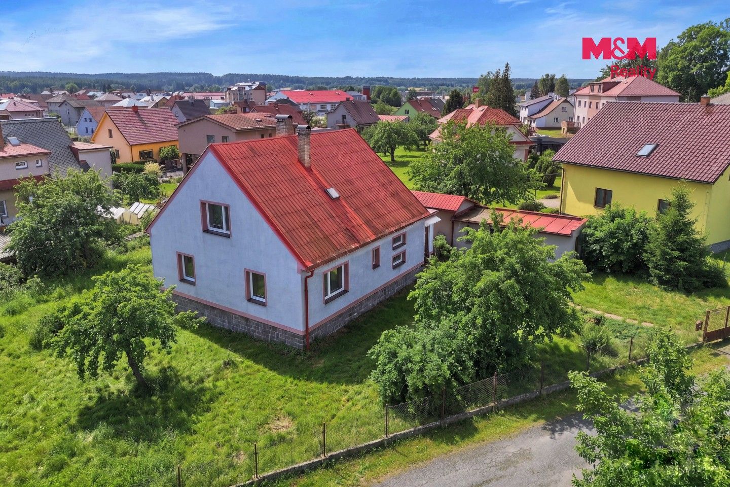 Prodej domu 225 m² - foto 1