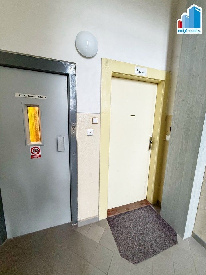 Pronájem komerčního prostoru 135 m² - foto 18