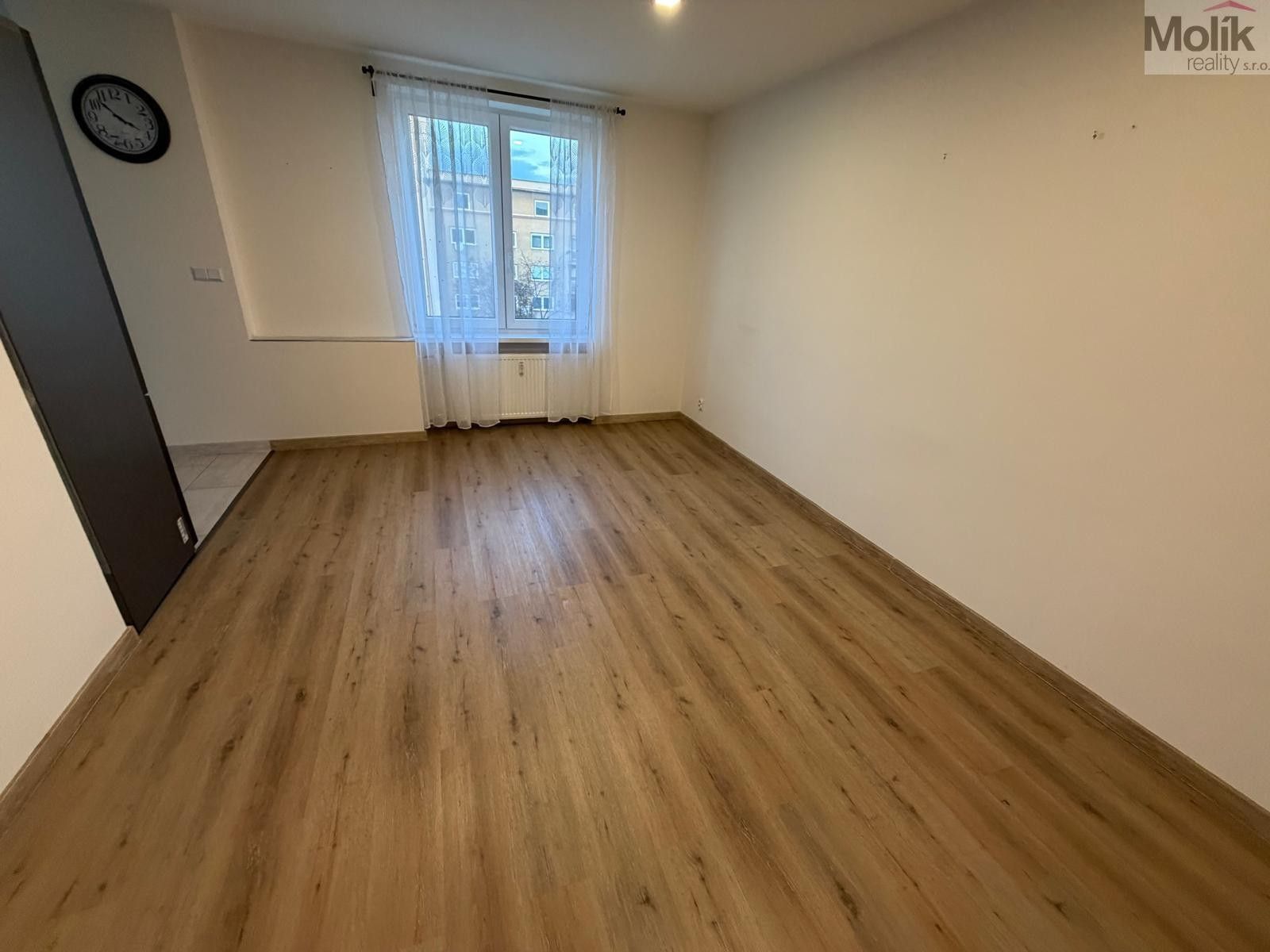 Pronájem bytu 2+1 51 m² - foto 7