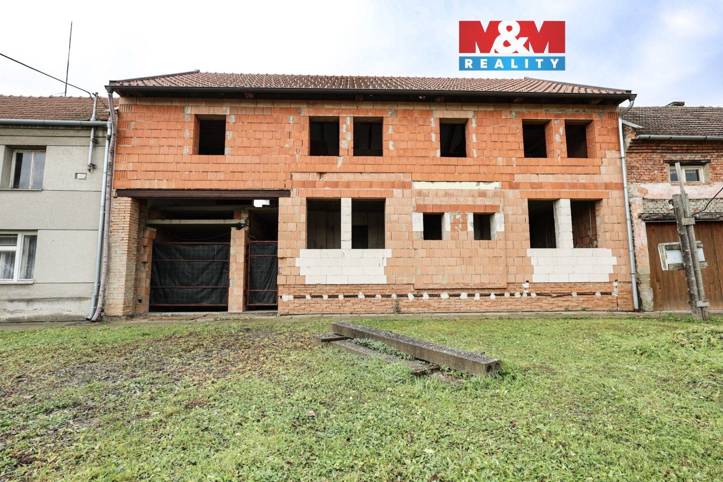 Prodej domu 350 m² - foto 1