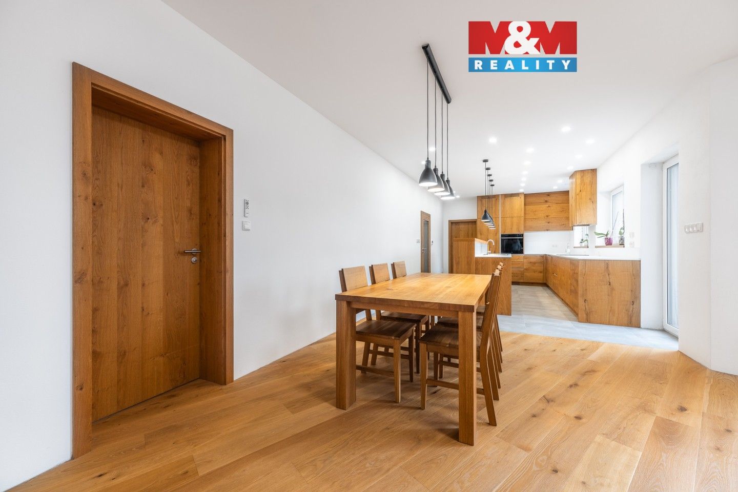 Prodej domu 270 m² - foto 1