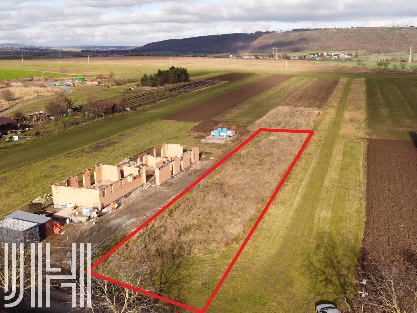 Prodej pozemku 1255 m² - foto 1