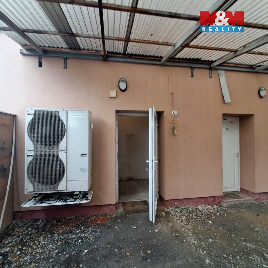 Prodej komerčního prostoru 170 m² - foto 17