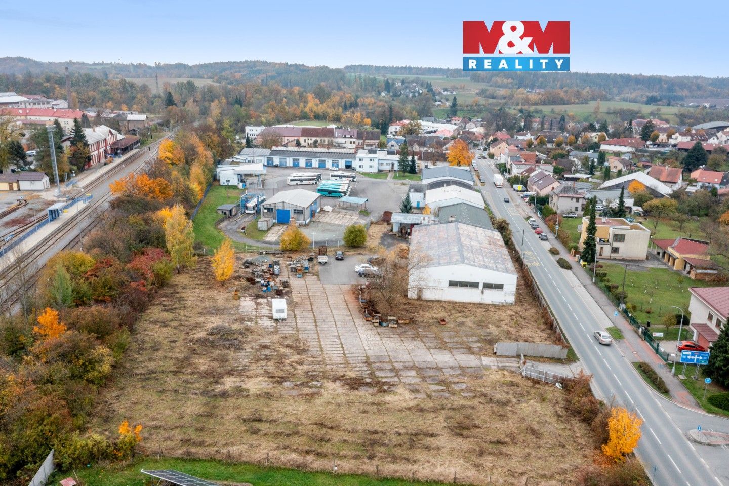 Prodej komerčního prostoru 938 m² - foto 1