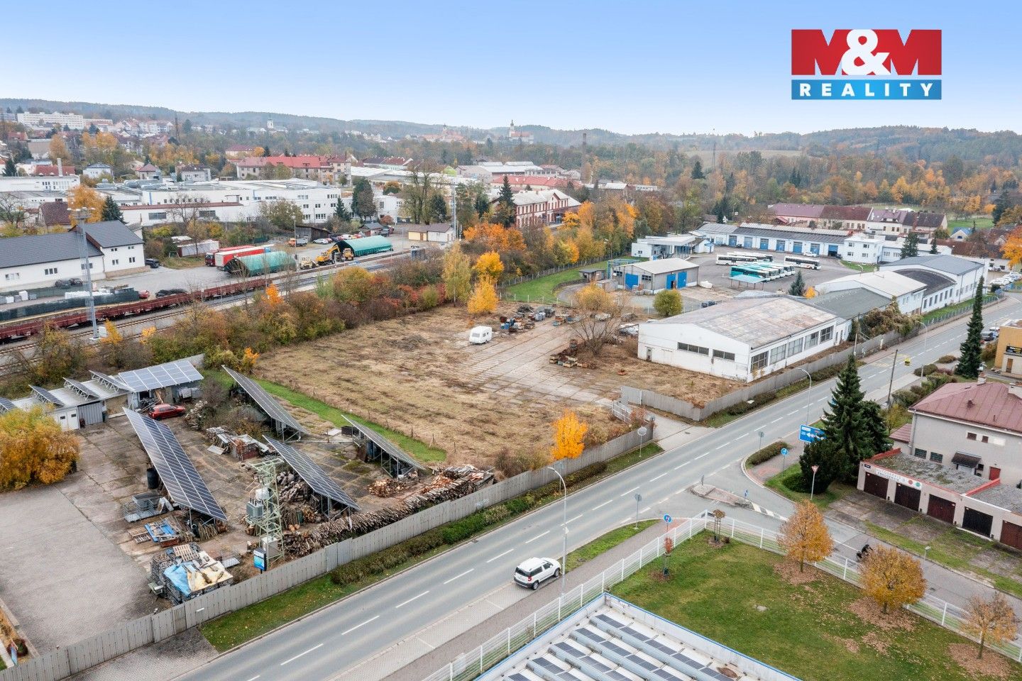 Prodej komerčního prostoru 938 m² - foto 2