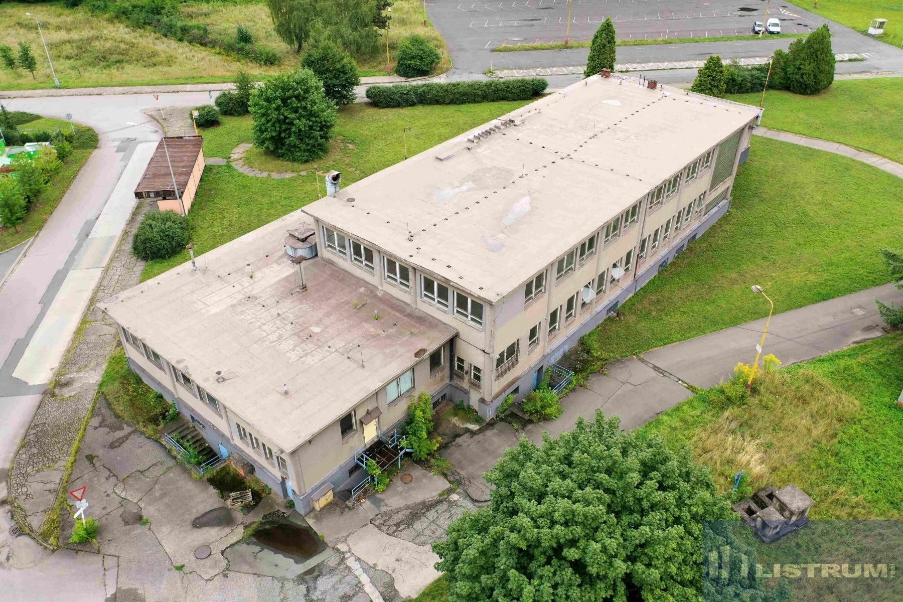 Prodej nemovitosti 3400 m² - foto 11