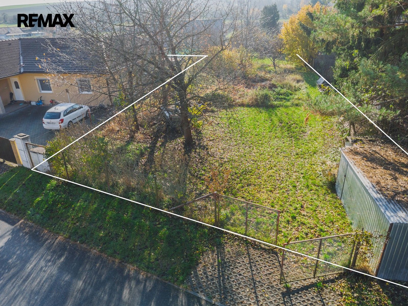 Prodej pozemku 1424 m² - foto 2