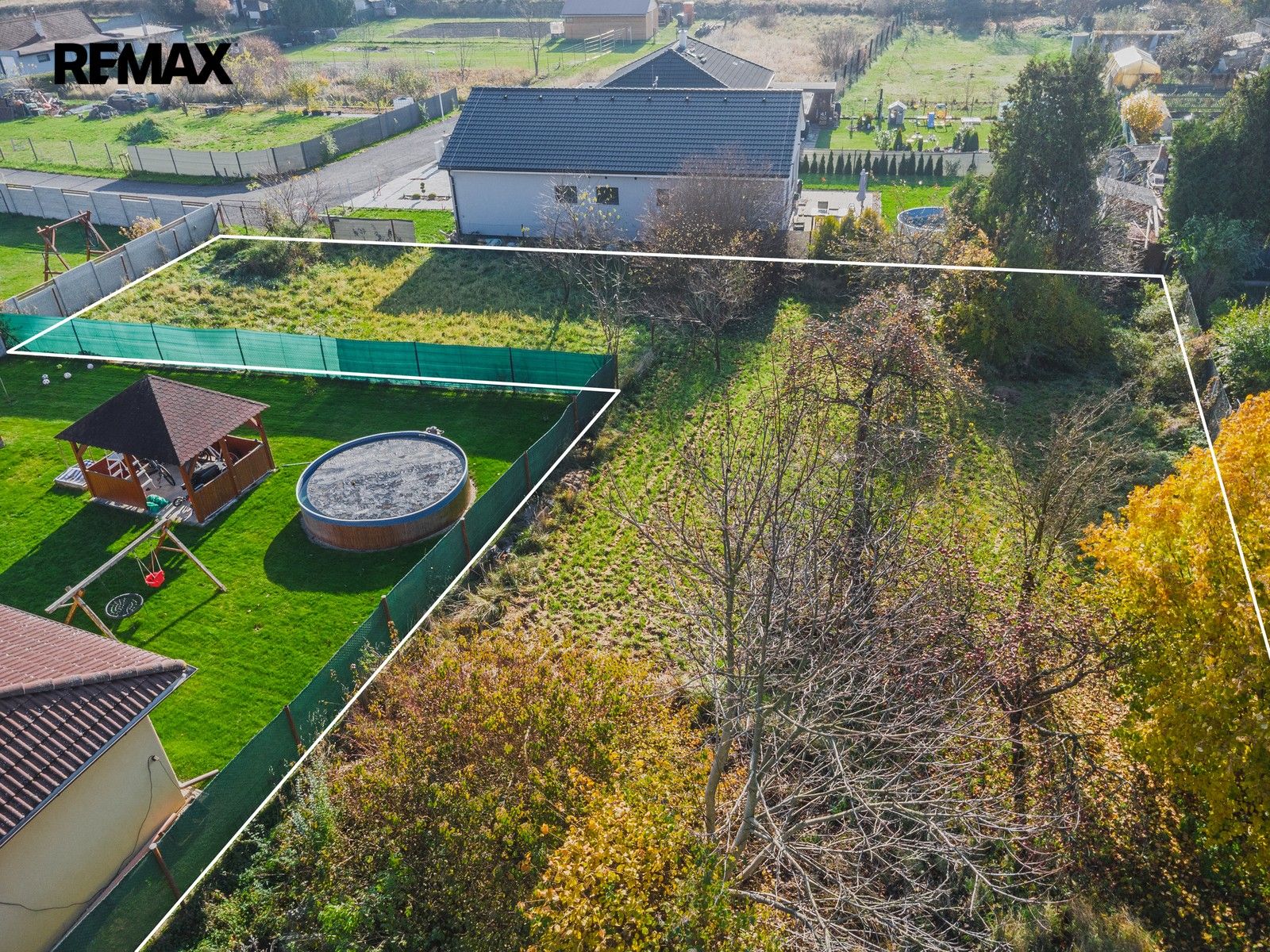 Prodej pozemku 1424 m² - foto 3