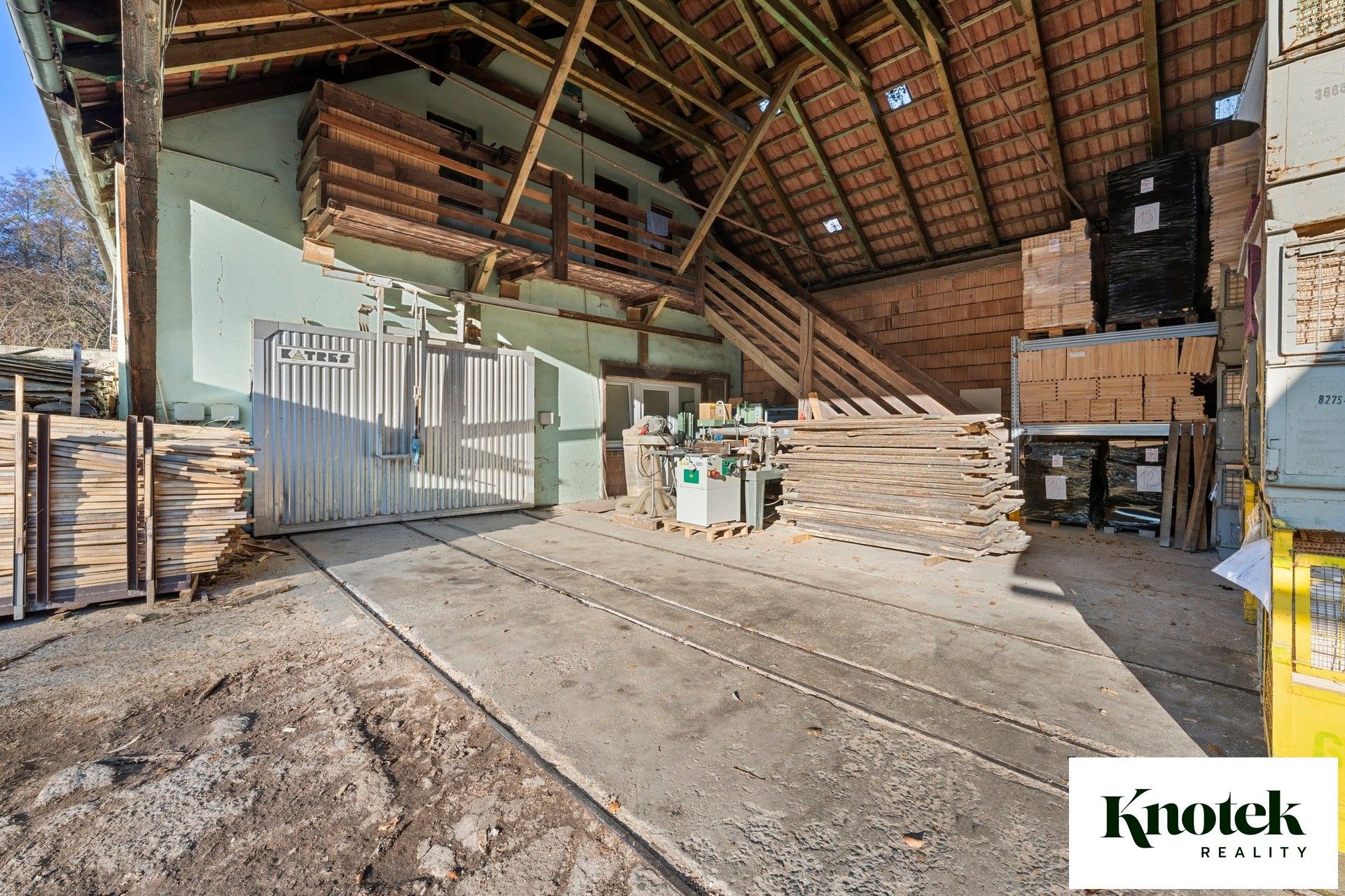 Prodej komerčního prostoru 479 m² - foto 9