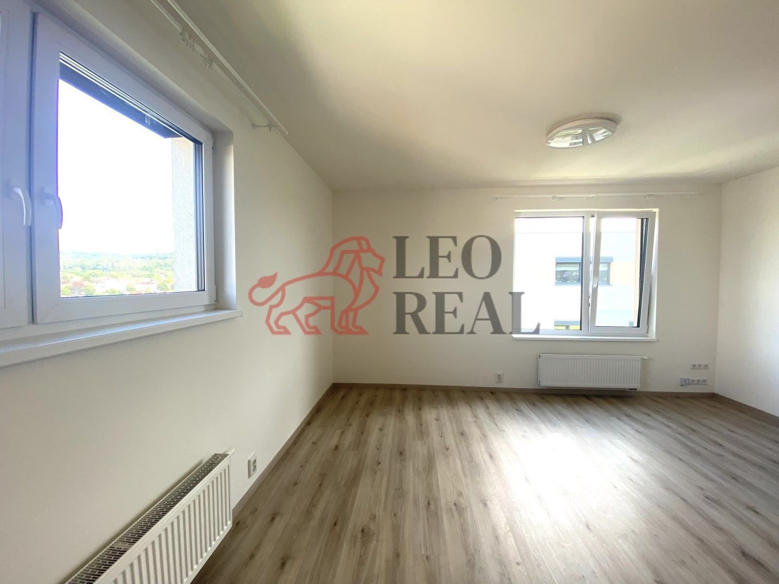 Pronájem bytu 1+kk 35 m² - foto 11