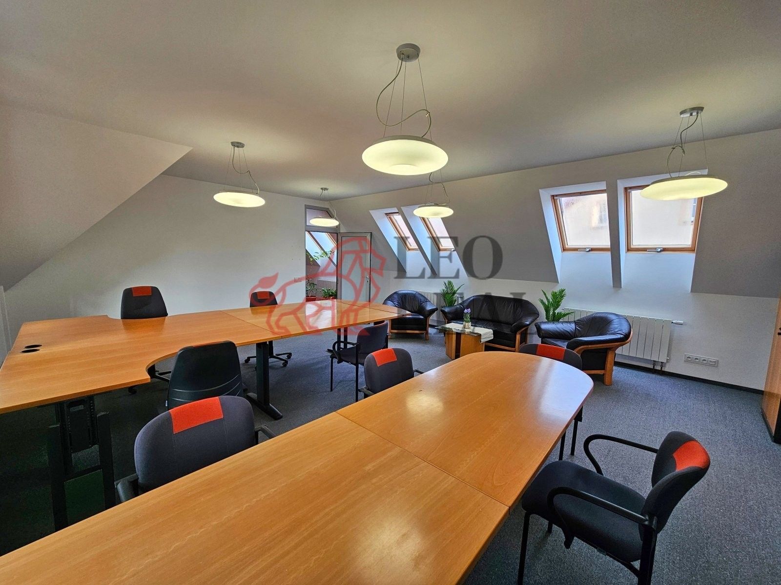 Pronájem komerčního prostoru 66 m² - foto 4