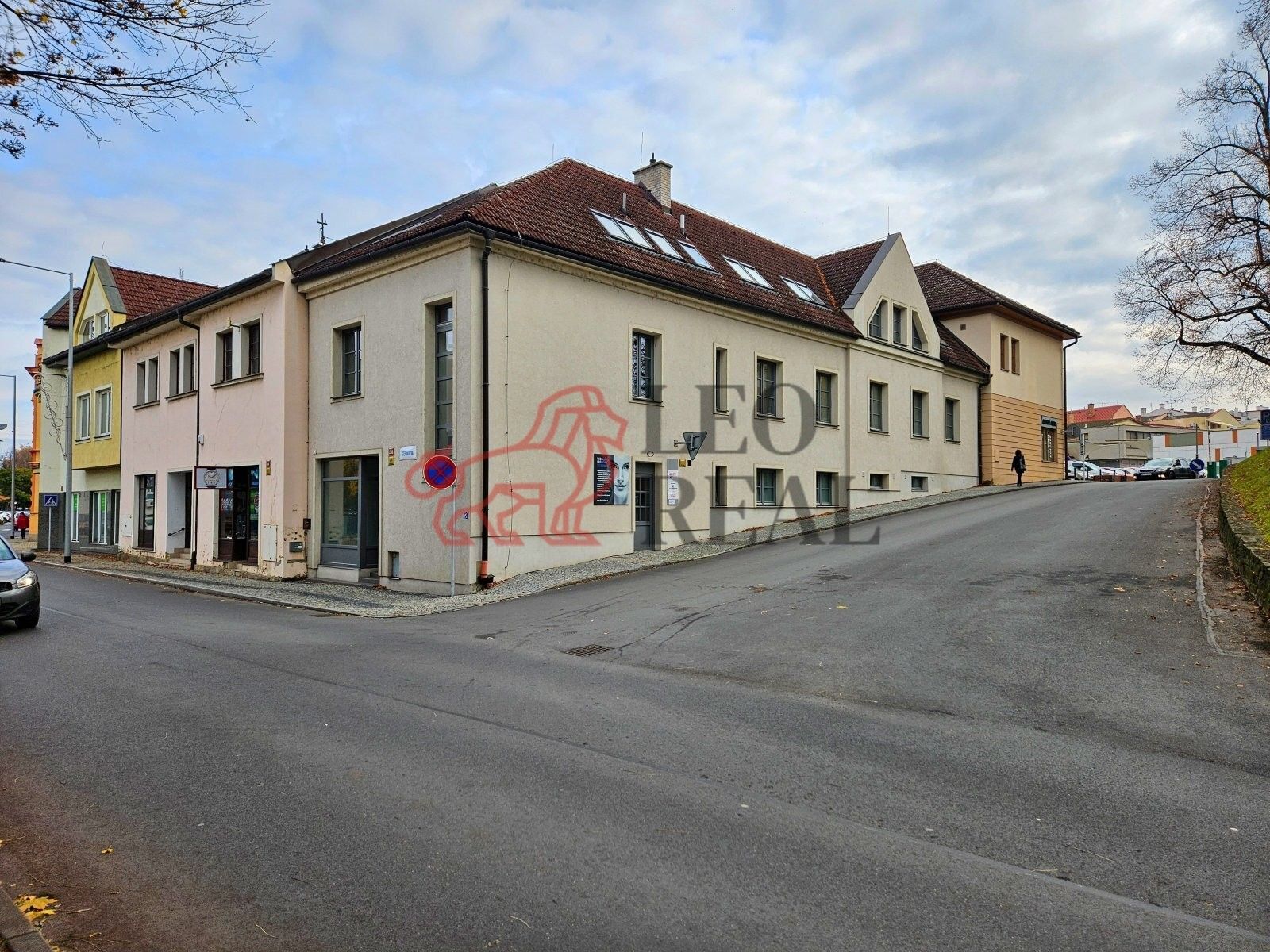 Pronájem komerčního prostoru 66 m² - foto 10