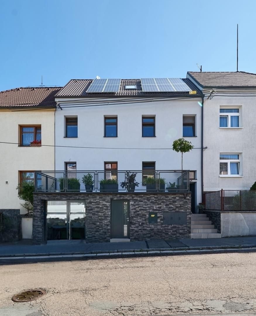 Prodej domu 185 m² - foto 1