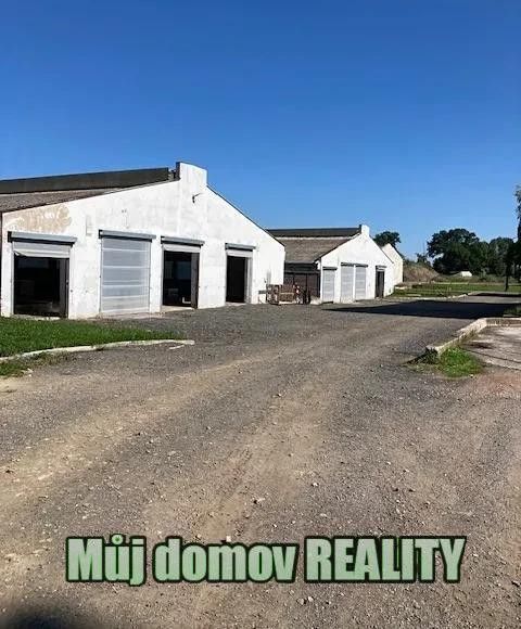 Pronájem komerčního prostoru 1700 m² - foto 1