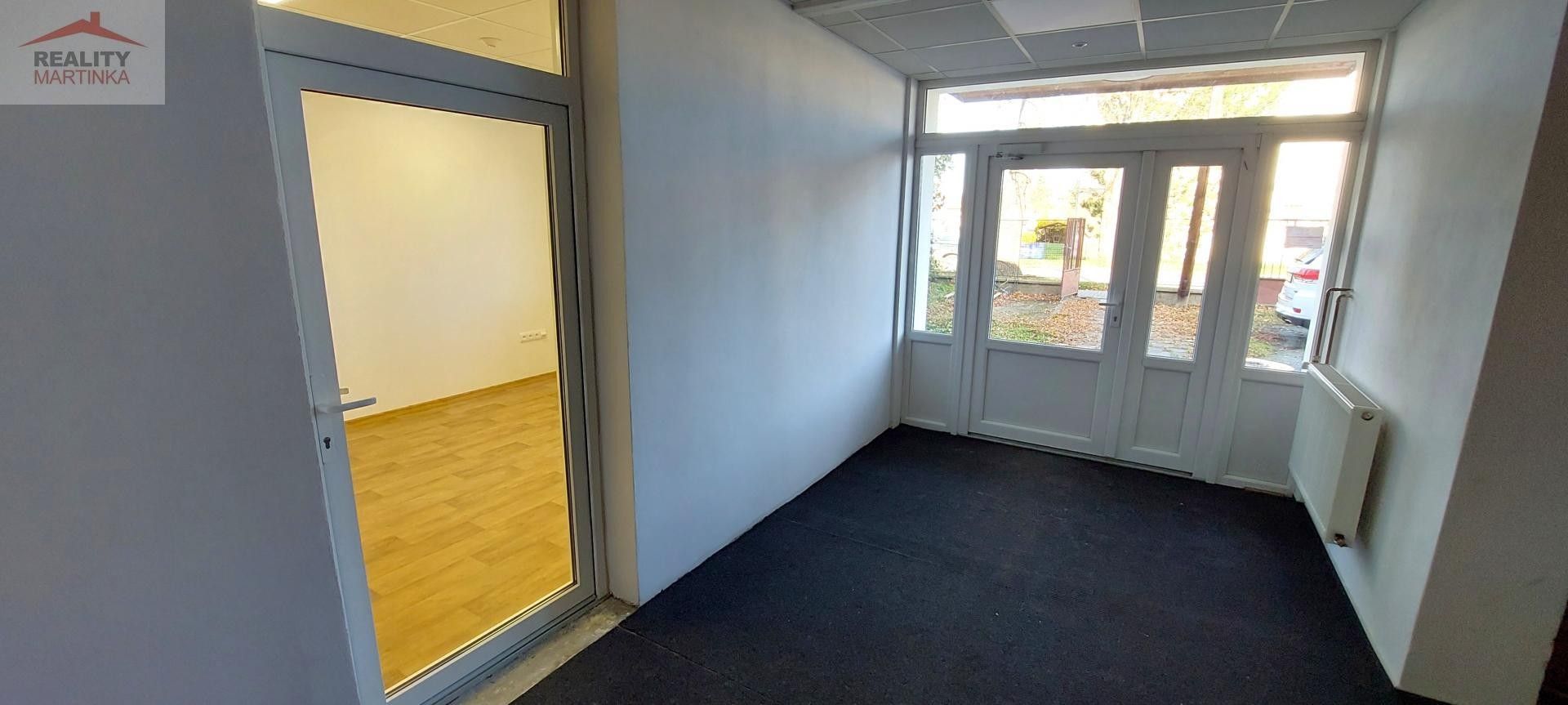 Pronájem komerčního prostoru 15 m² - foto 9