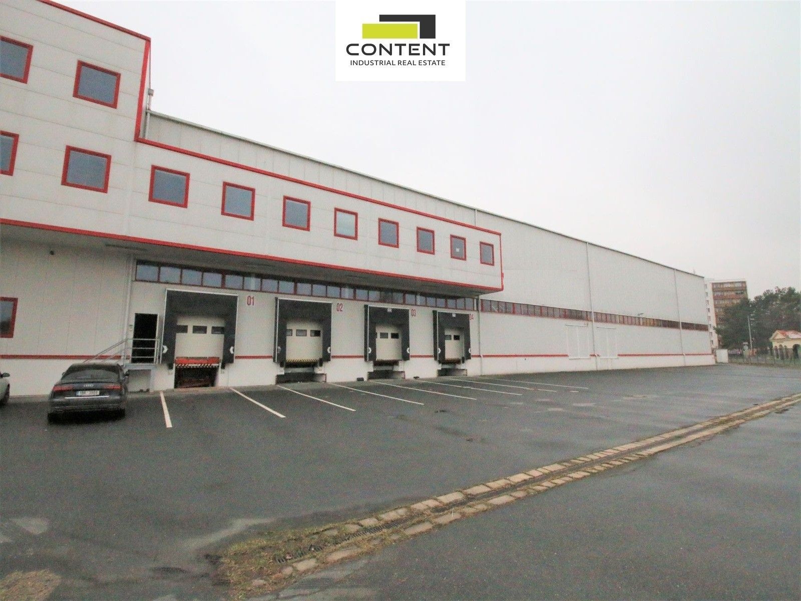 Pronájem komerčního prostoru 9008 m² - foto 1