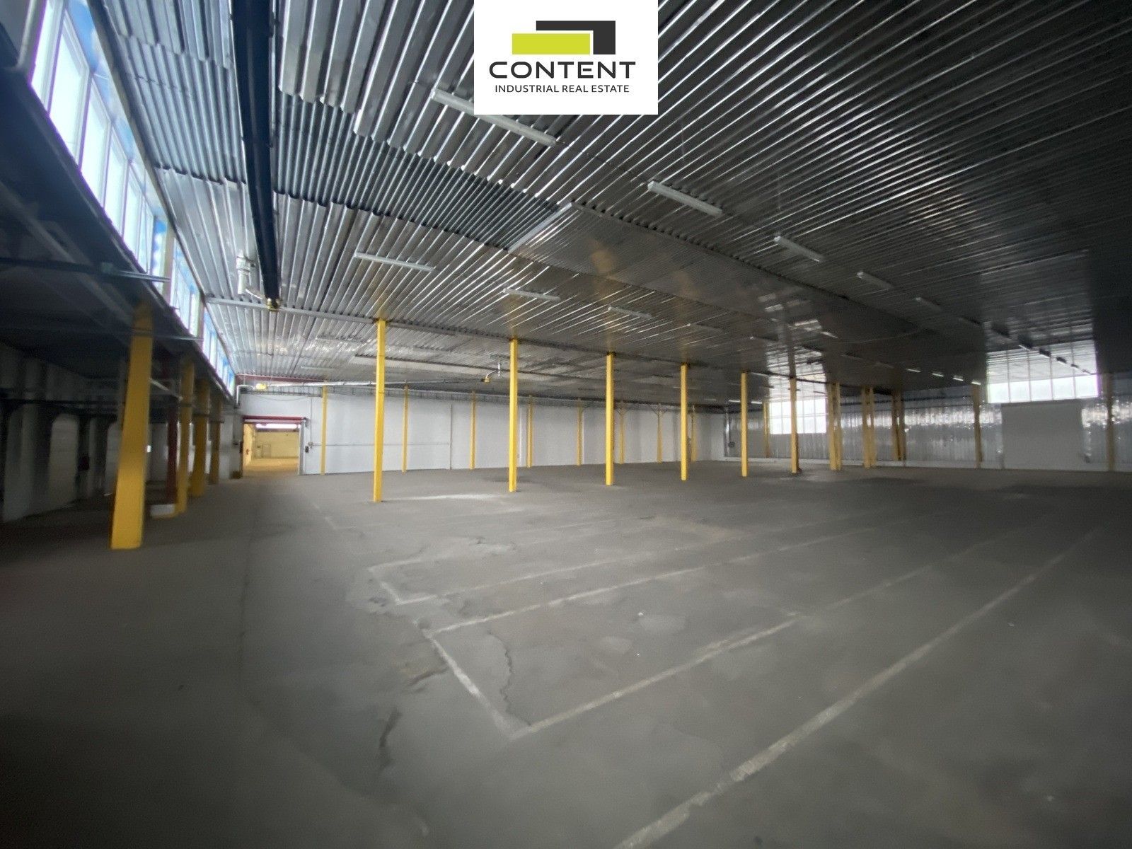 Pronájem komerčního prostoru 9008 m² - foto 18