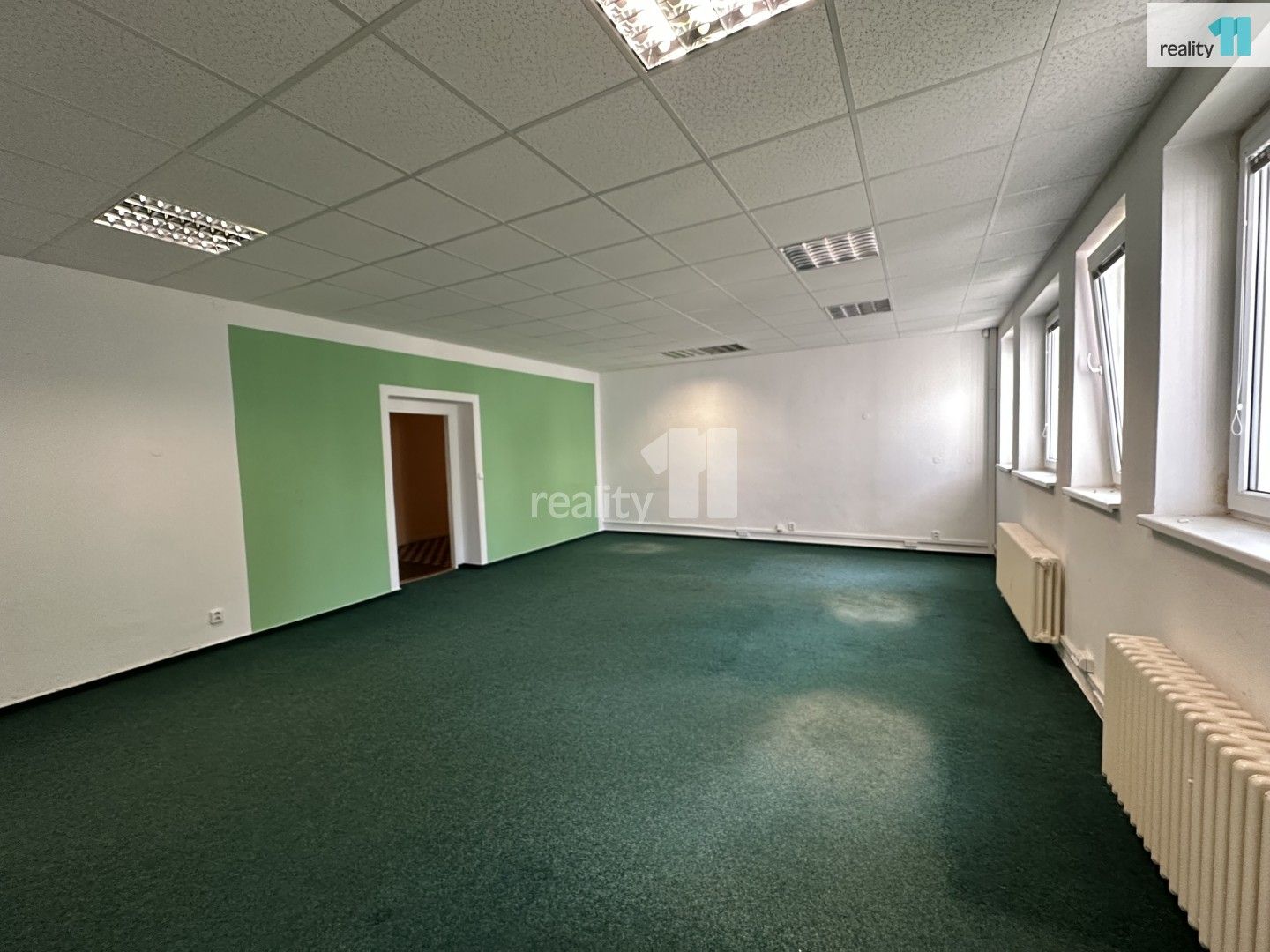 Pronájem komerčního prostoru 40 m² - foto 1