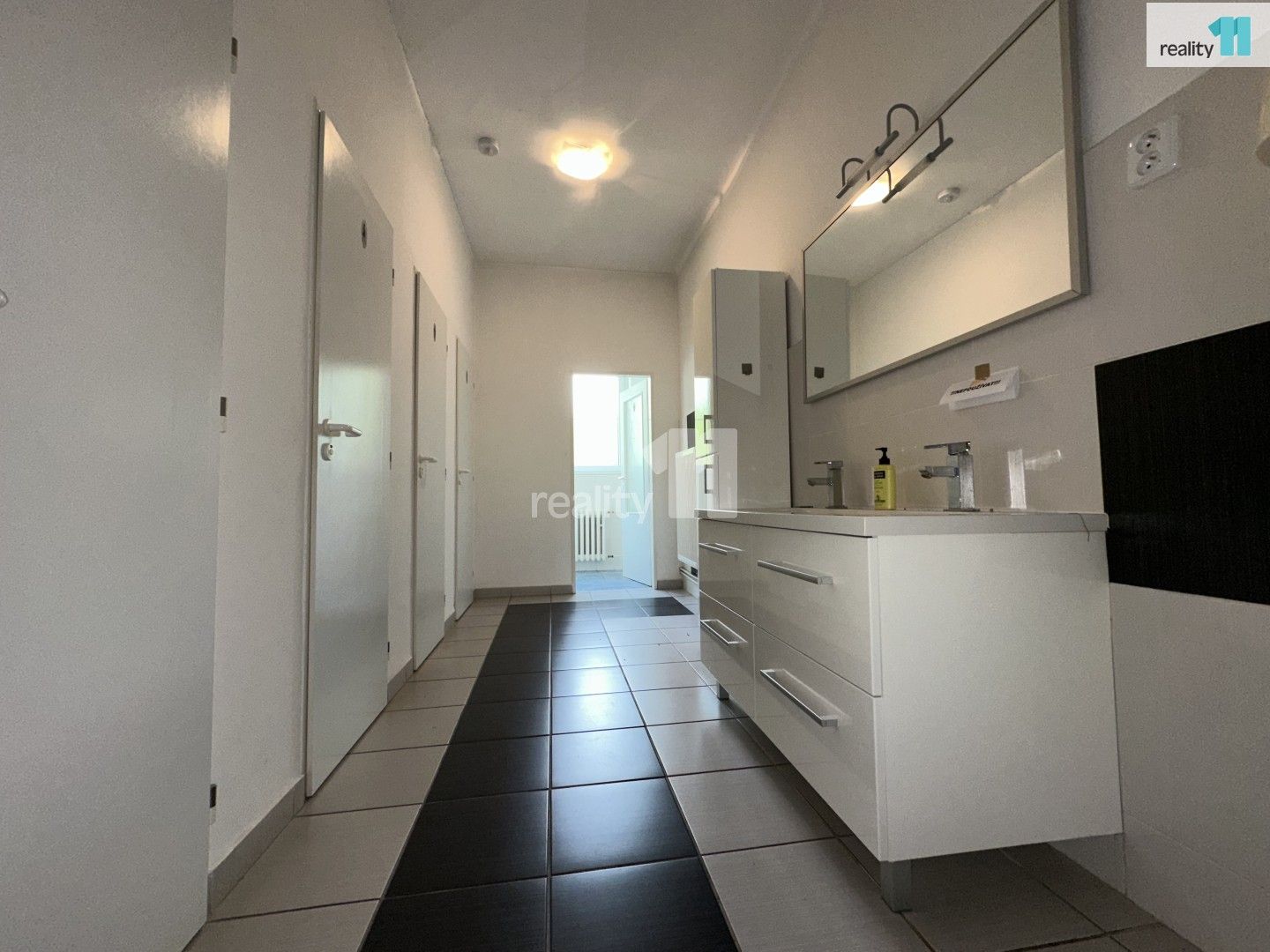 Pronájem komerčního prostoru 40 m² - foto 4
