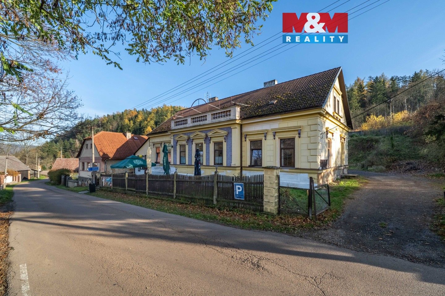 Prodej komerčního prostoru 275 m² - foto 1