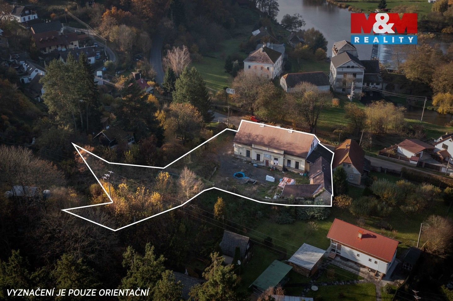 Prodej komerčního prostoru 275 m² - foto 2