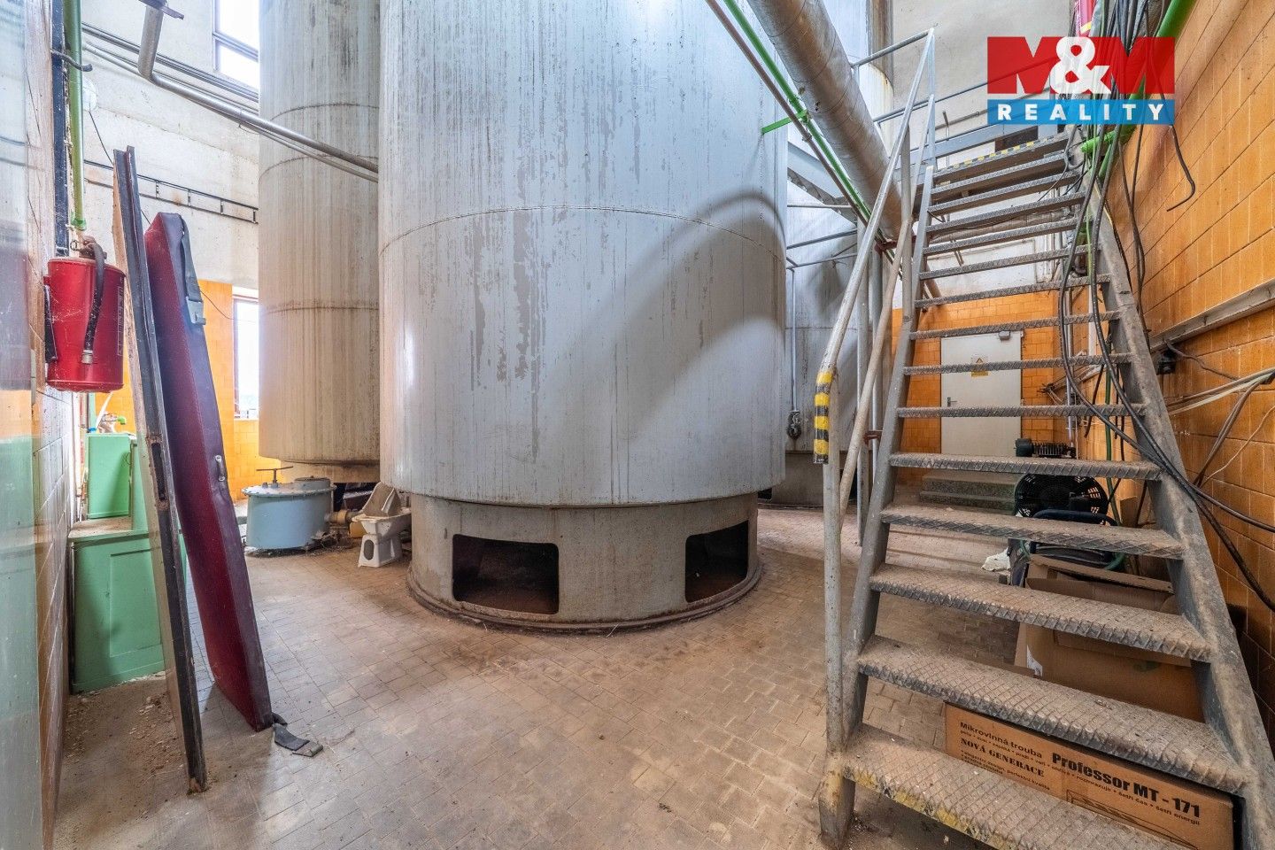 Prodej komerčního prostoru 762 m² - foto 20