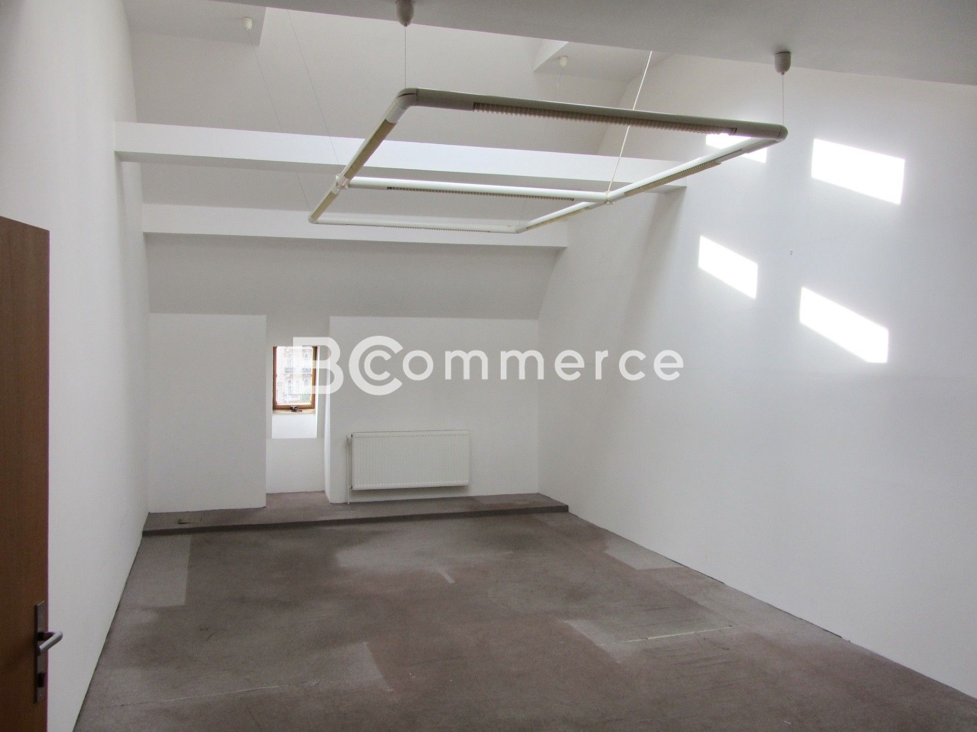Pronájem komerčního prostoru 61 m² - foto 5