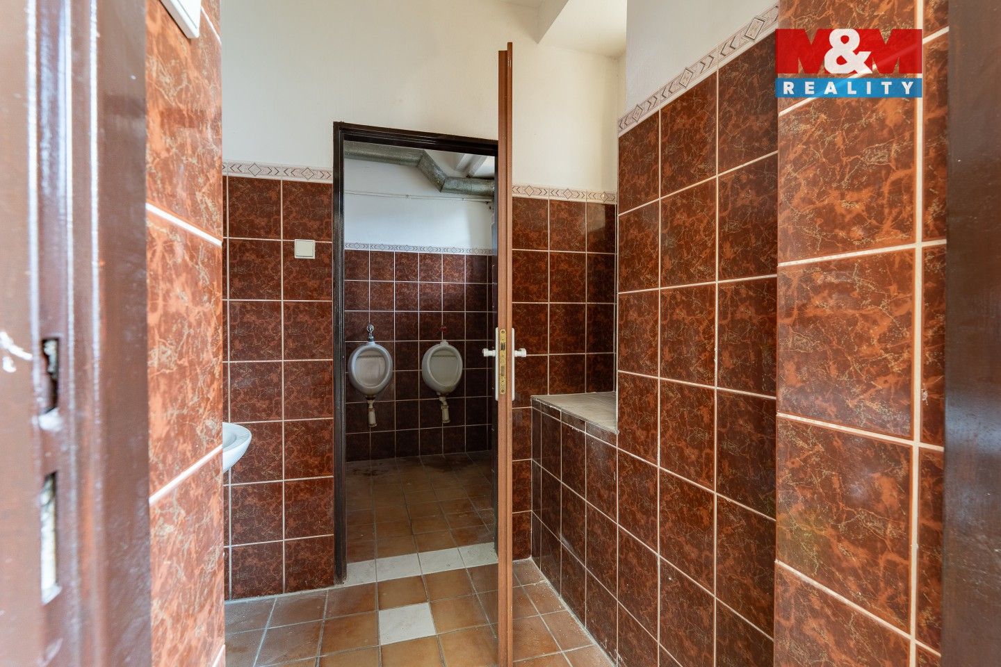 Pronájem komerčního prostoru 367 m² - foto 8