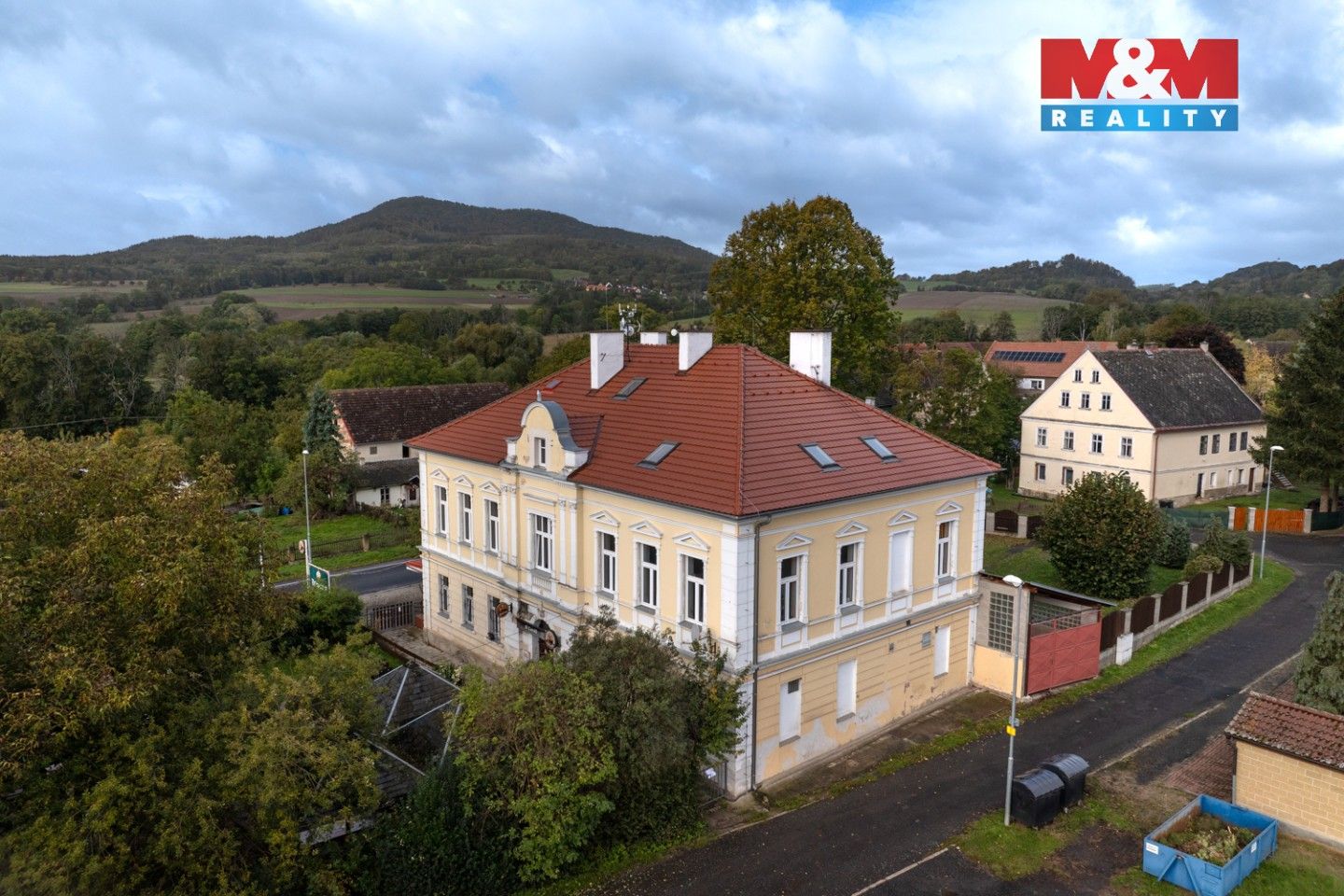 Prodej komerčního prostoru 750 m² - foto 32