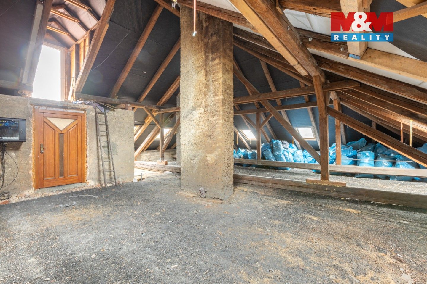 Prodej komerčního prostoru 750 m² - foto 43