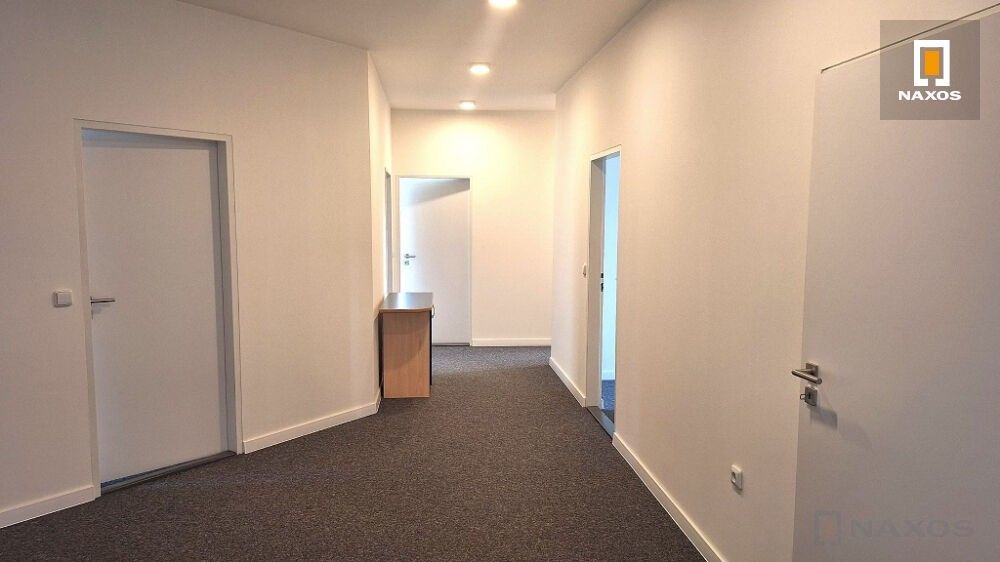 Pronájem komerčního prostoru 415 m² - foto 26