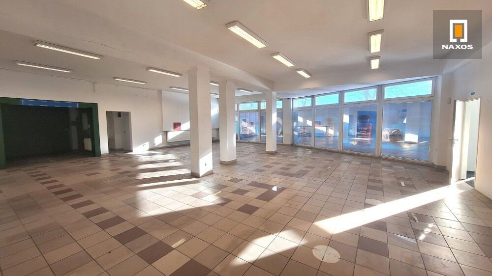 Pronájem komerčního prostoru 461 m² - foto 16