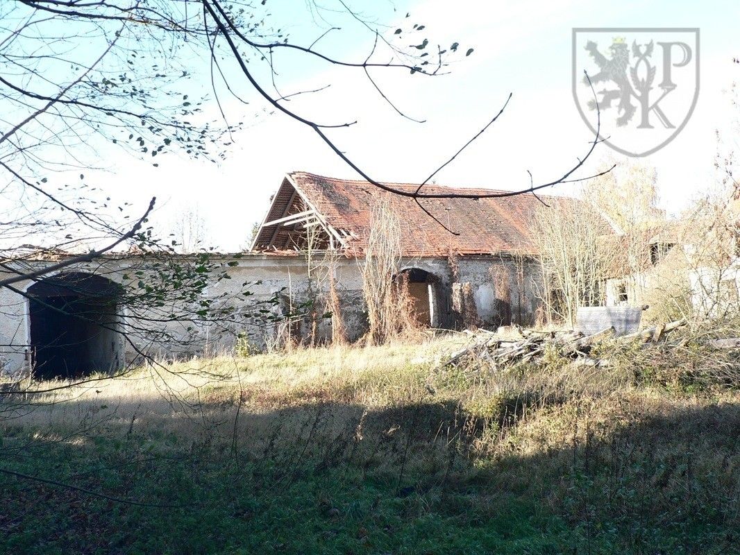 Prodej nemovitosti 4000 m² - foto 14