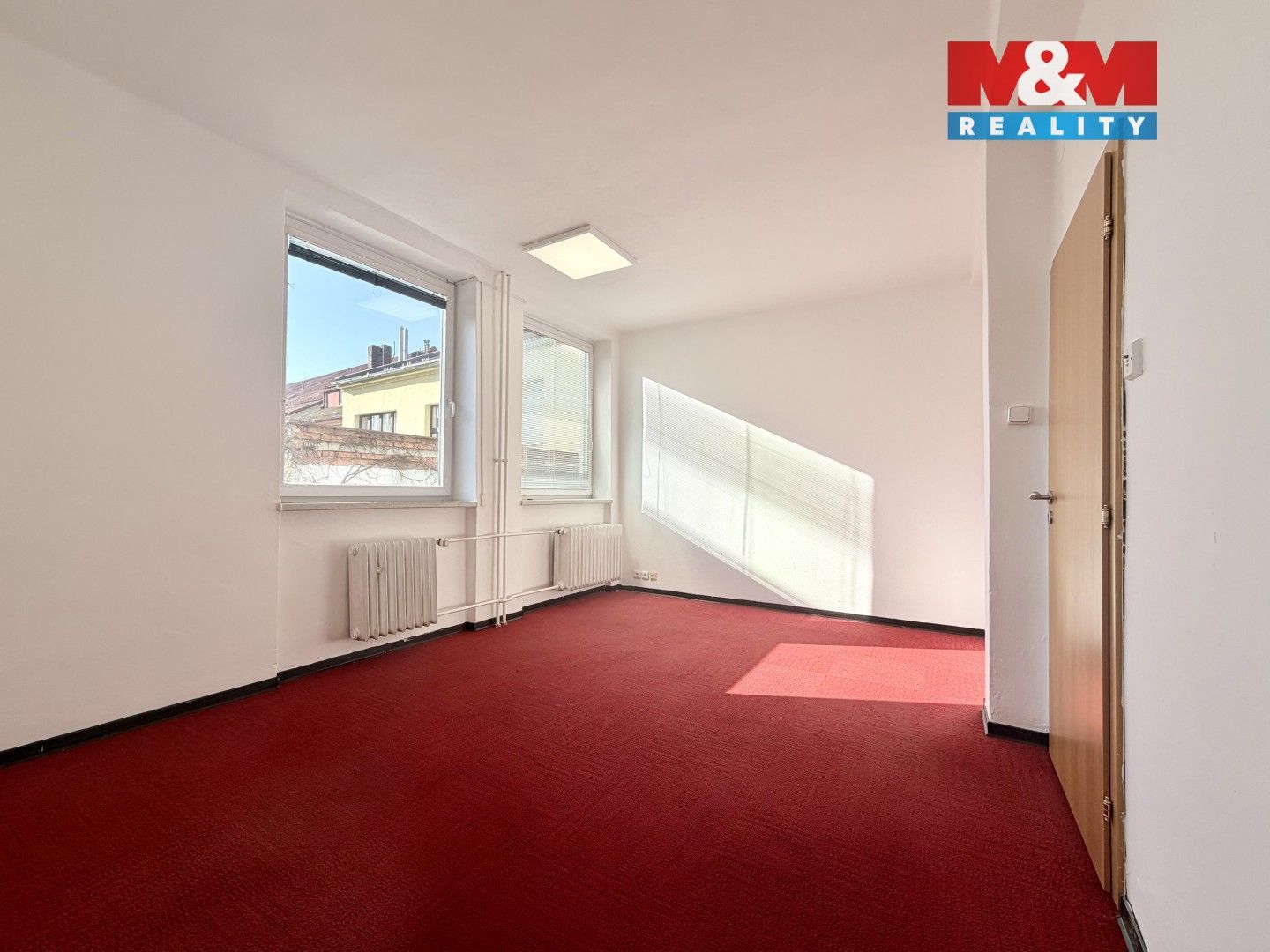 Pronájem komerčního prostoru 170 m² - foto 8