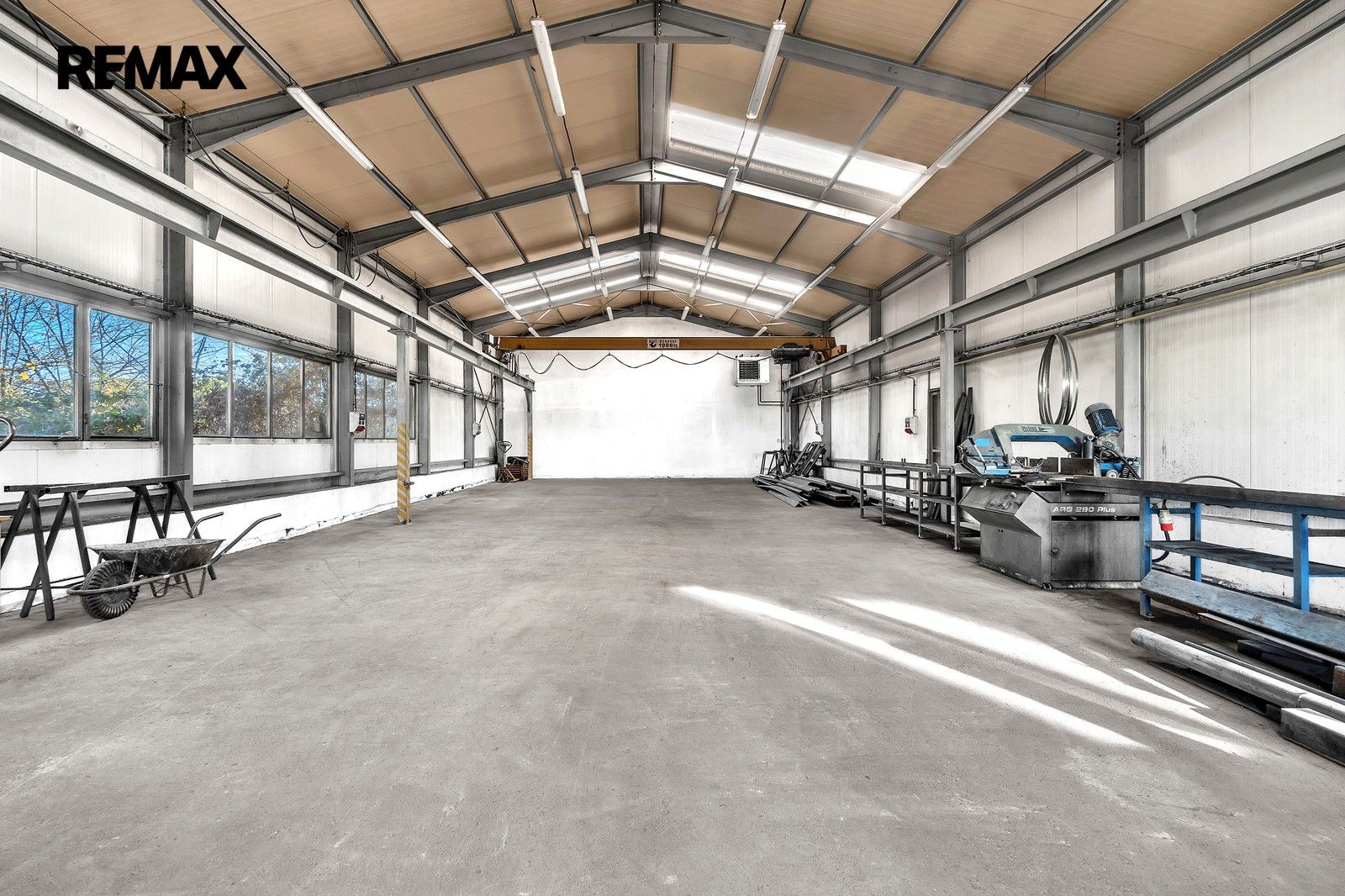 Pronájem komerčního prostoru 2737 m² - foto 4