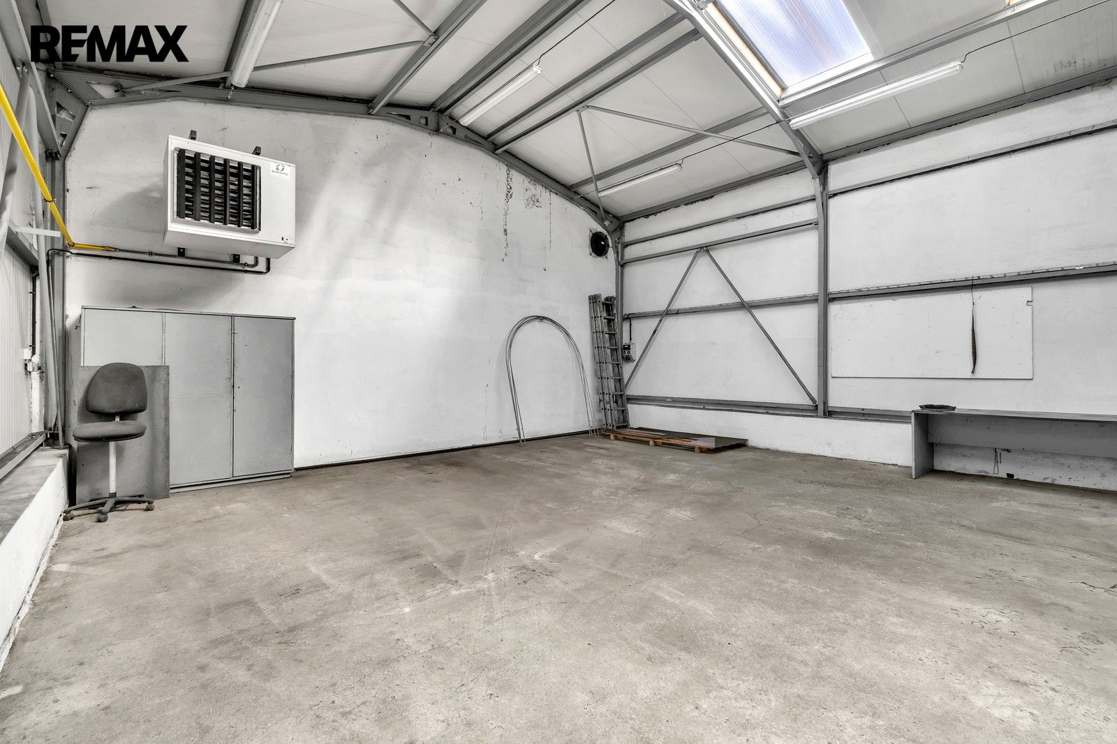 Prodej komerčního prostoru 2737 m² - foto 10