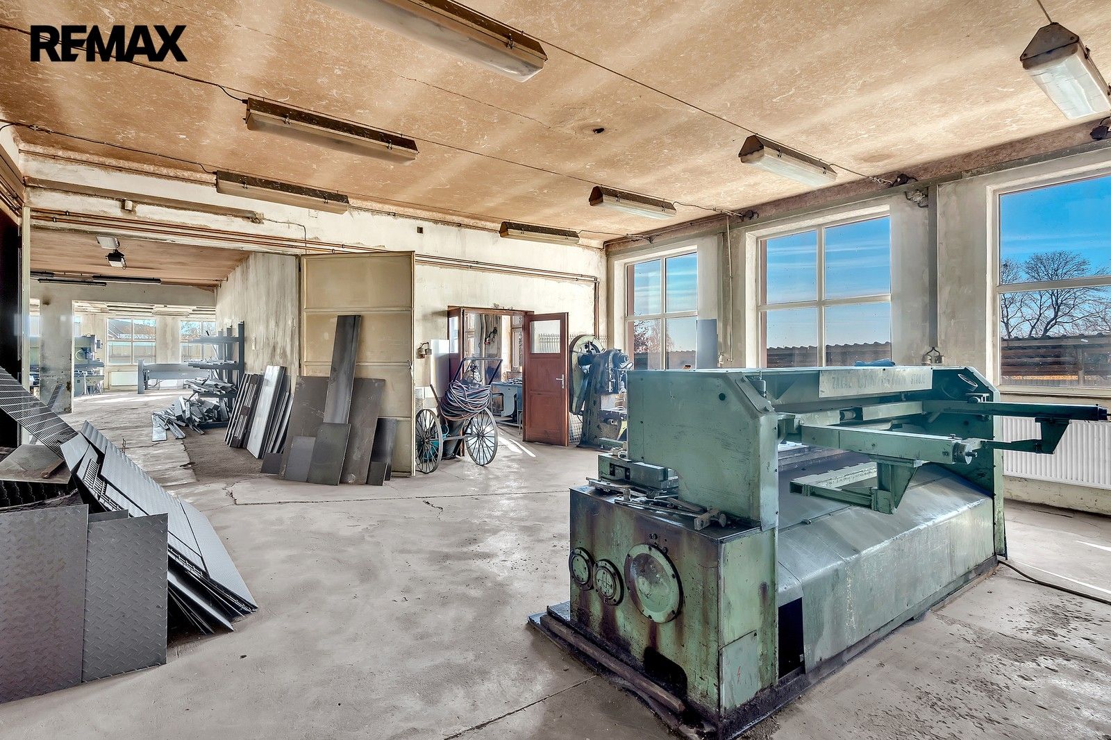 Prodej komerčního prostoru 2737 m² - foto 15