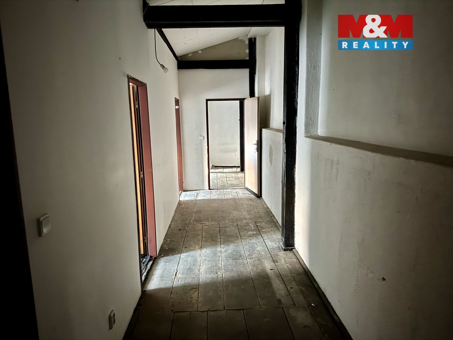 Pronájem komerčního prostoru 220 m² - foto 9