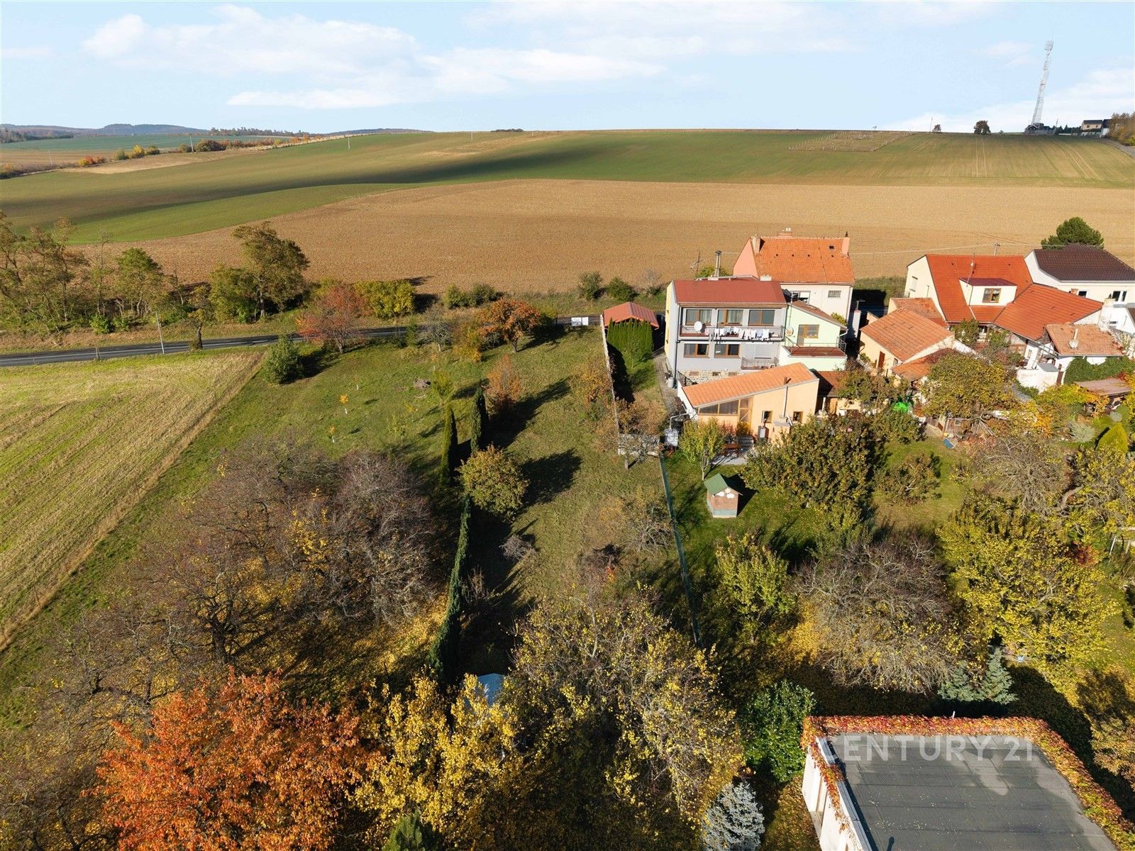 Prodej pozemku 650 m² - foto 2