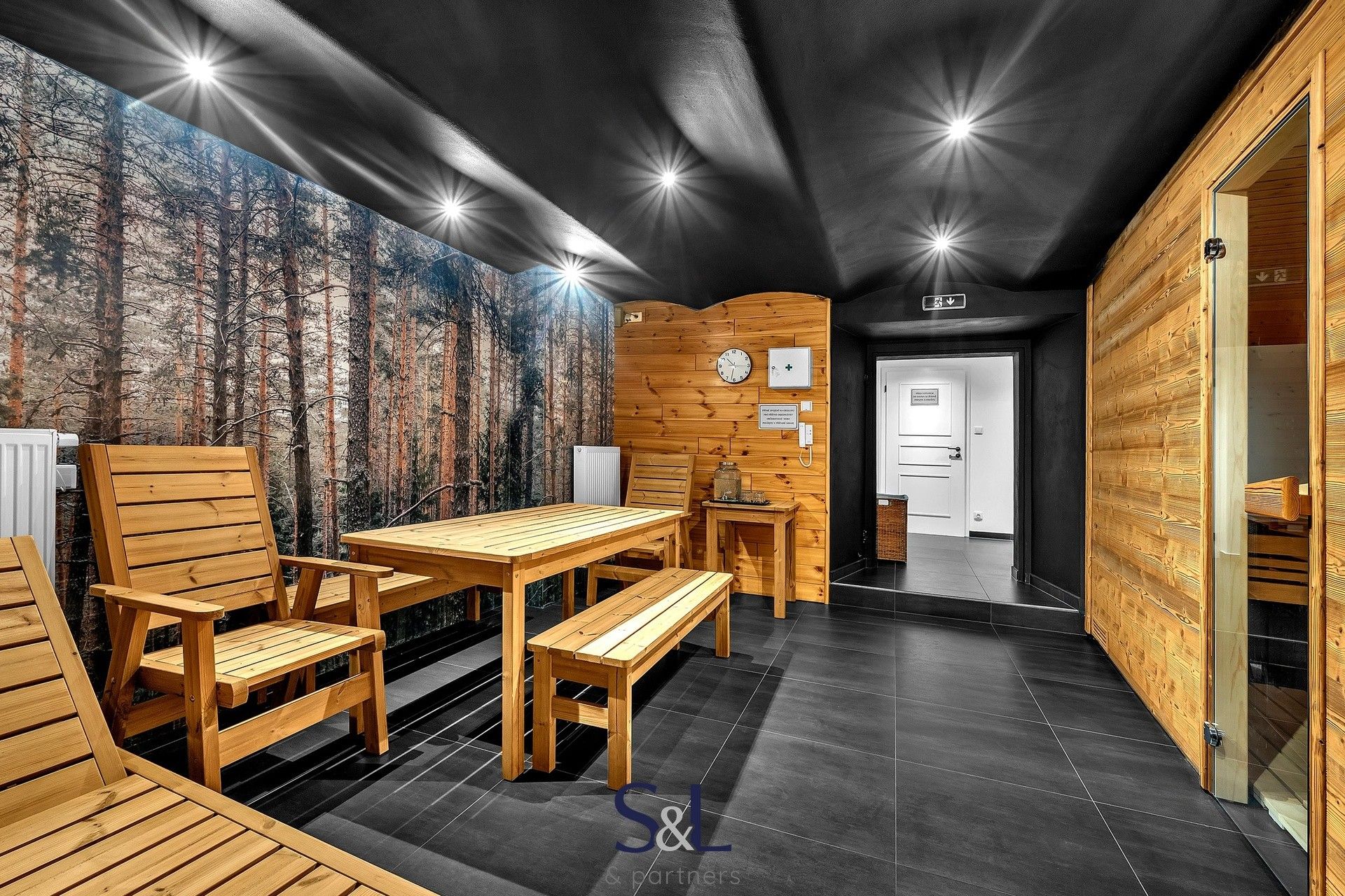 Prodej komerčního prostoru 1005 m² - foto 8
