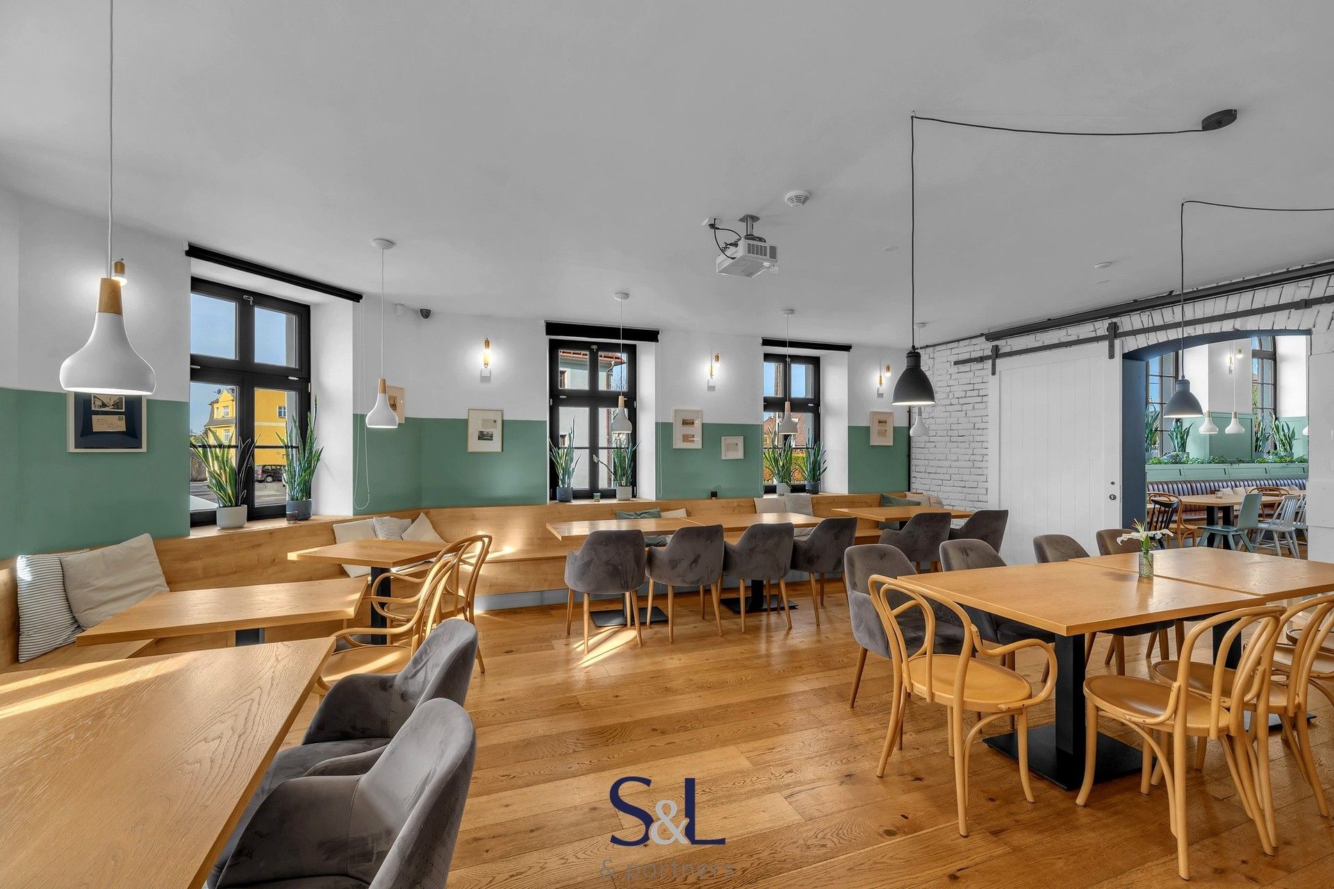 Prodej komerčního prostoru 1005 m² - foto 16