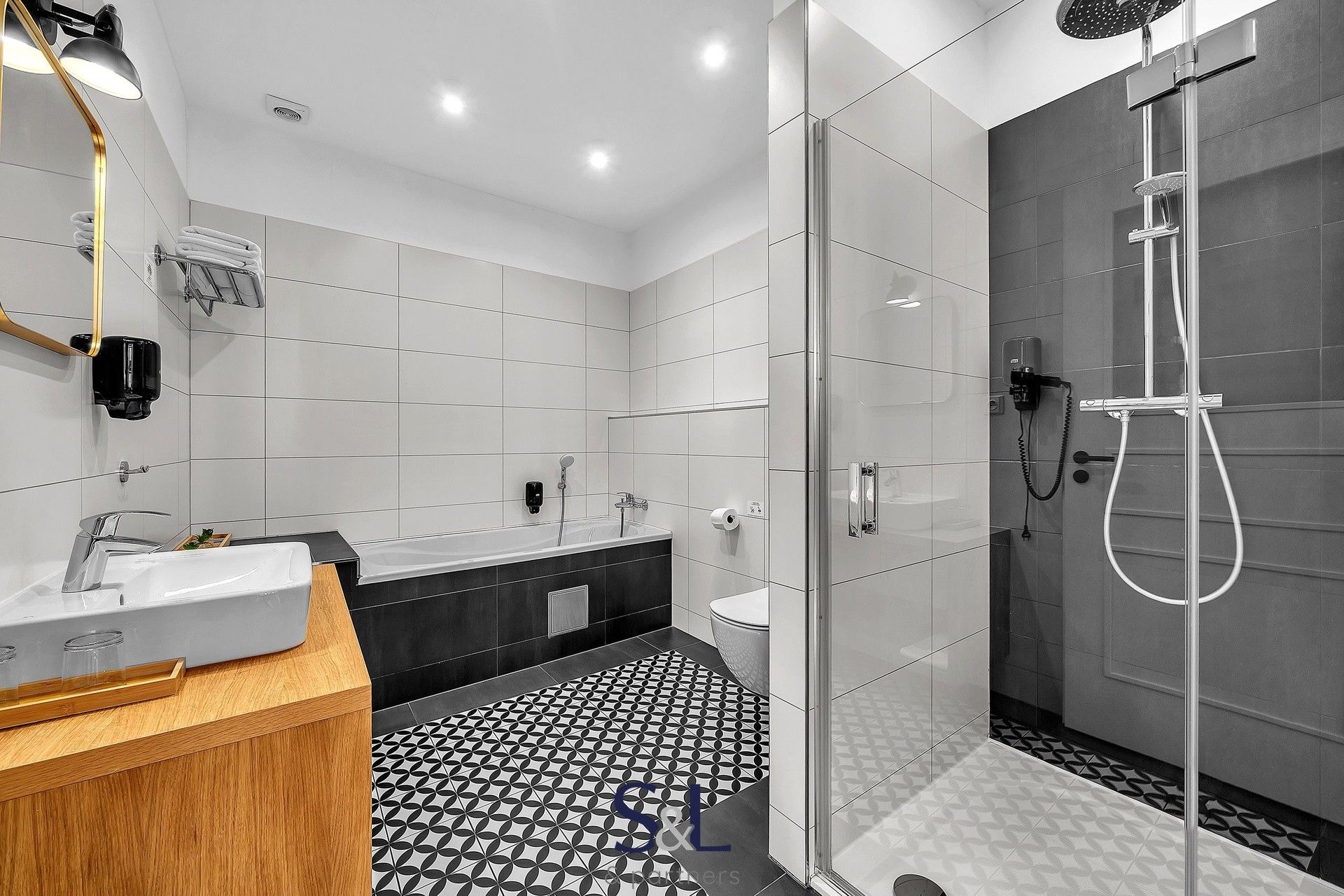 Prodej komerčního prostoru 1005 m² - foto 21