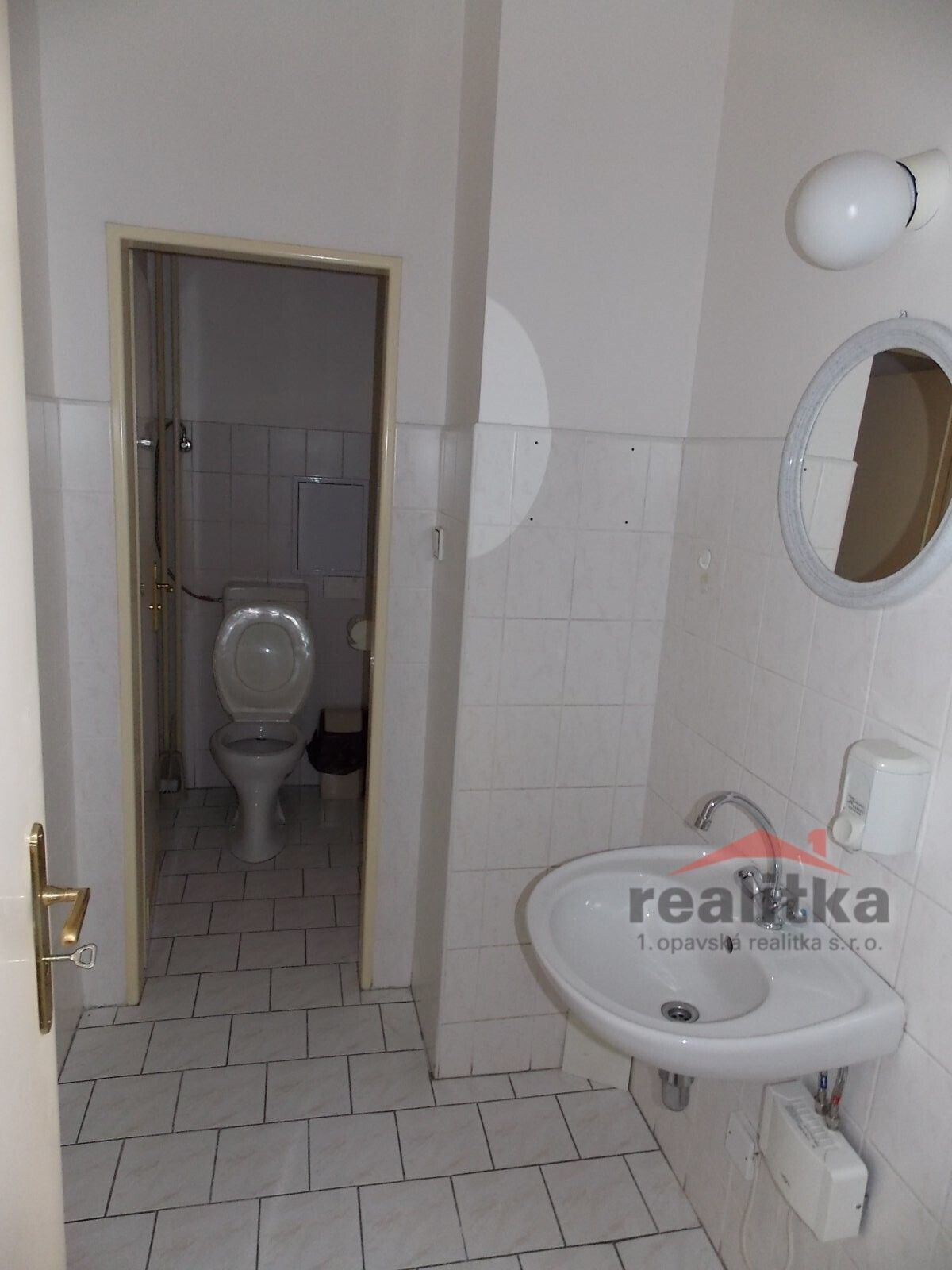 Pronájem komerčního prostoru 148 m² - foto 8