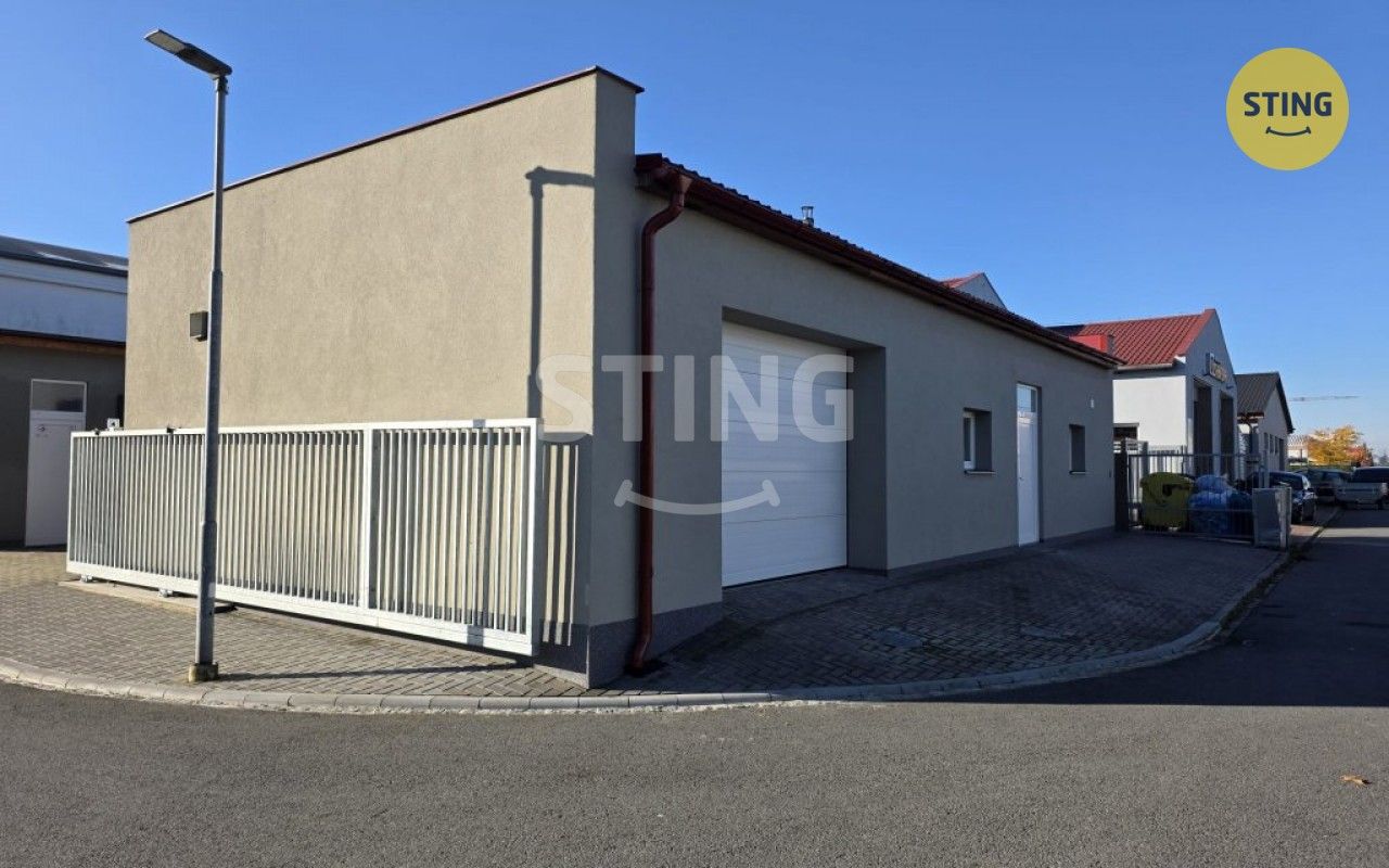 Prodej komerčního prostoru 116 m² - foto 1