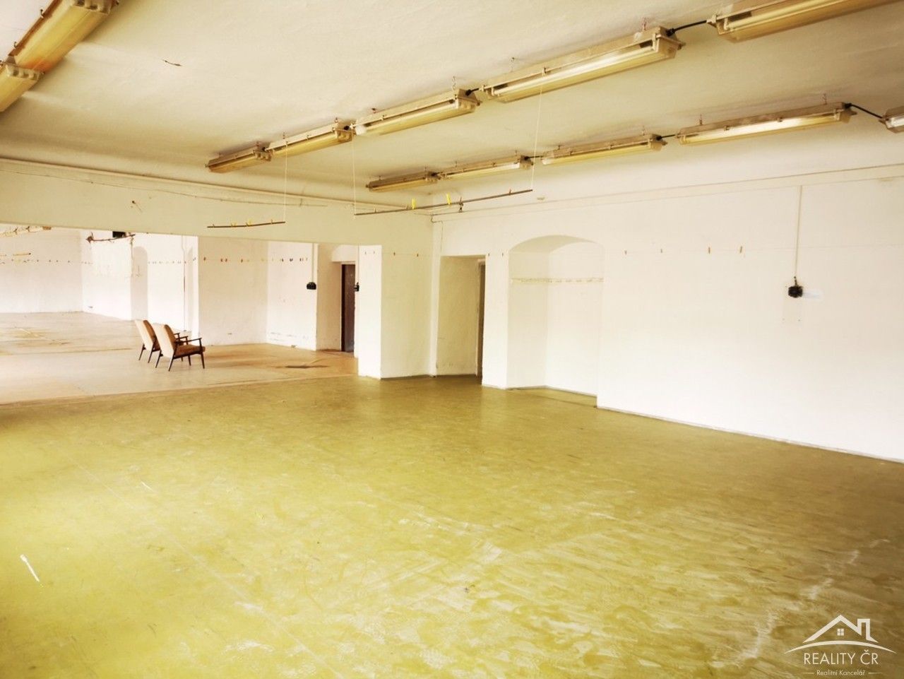 Prodej nemovitosti 1067 m² - foto 3