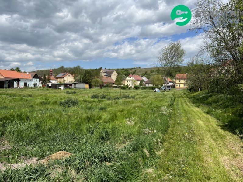 Prodej pozemku 670 m² - foto 2