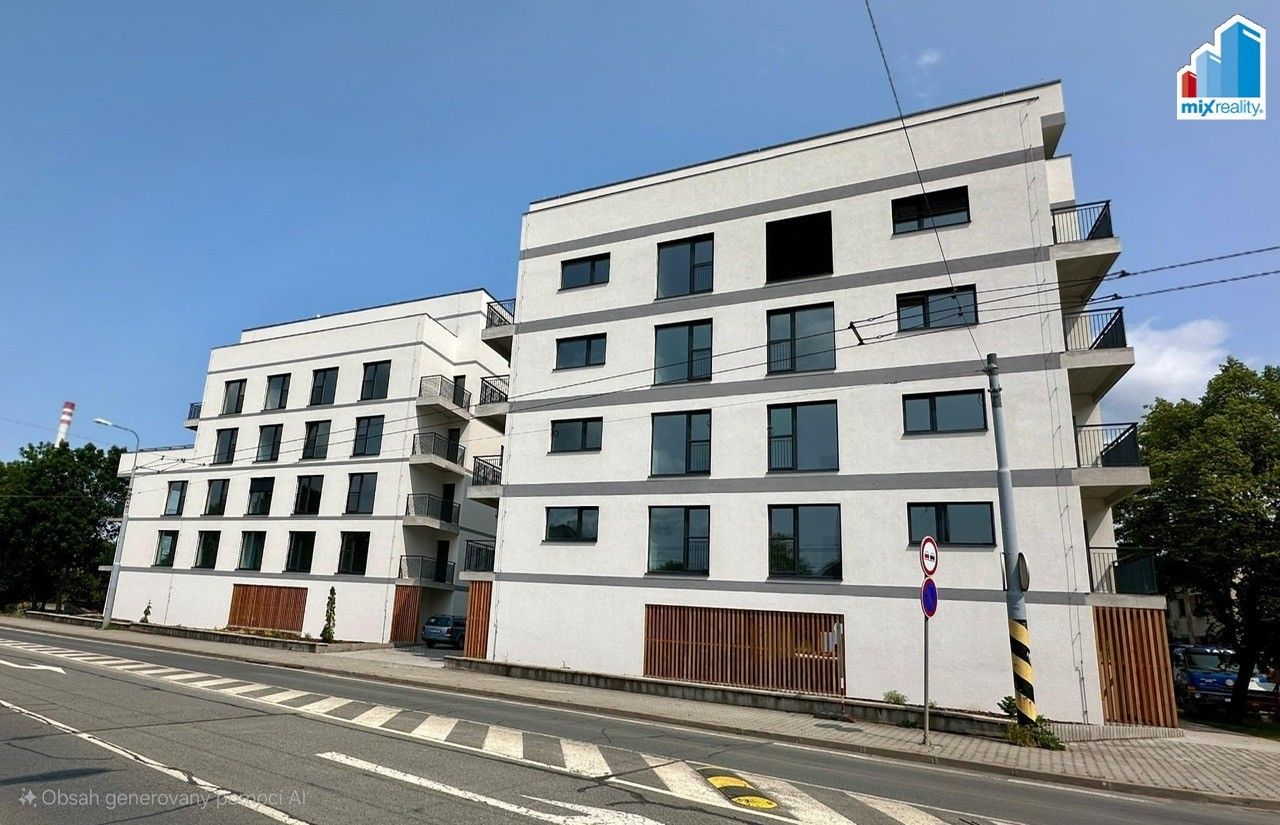 Pronájem bytu 1+kk 40 m² - foto 1