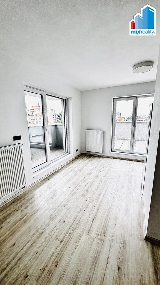 Pronájem bytu 1+kk 40 m² - foto 6