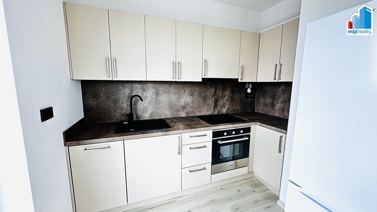 Pronájem bytu 1+kk 40 m² - foto 4